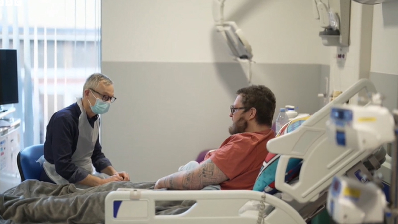 ব্লাড ক্যানসারের চিকিৎসায় যুগান্তকারী সাফল্য, মাত্র তিন চা-চামচ ওষুধে বদলে গেল জীবন